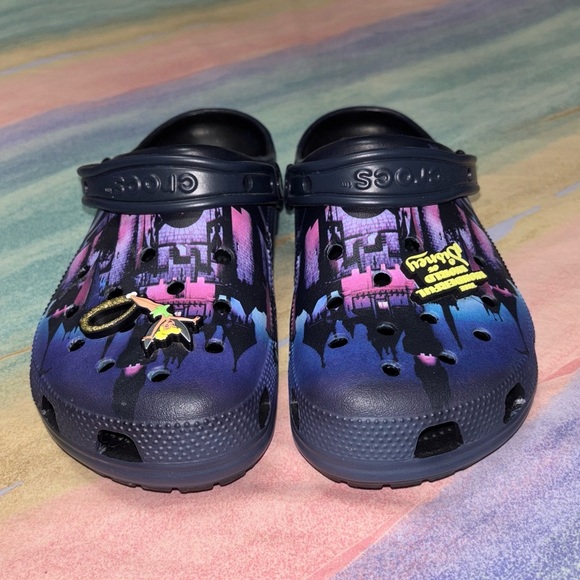 Disney Crocs Tinkerbell The Wonderful World of Disney Crocs women’s 10 / men’s 8 - Picture 3 of 8